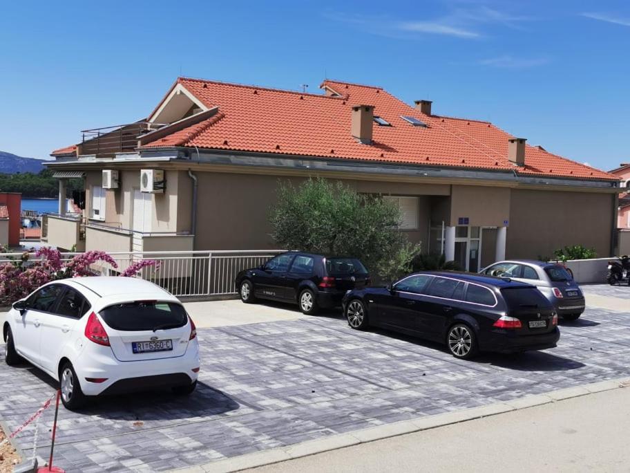 Apartments Mara Cres Exterior foto